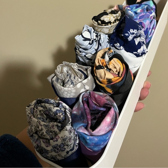 Nursing Scrub Cap with Ribbon Ponytail - Pink Floral - Picture 2 of 4